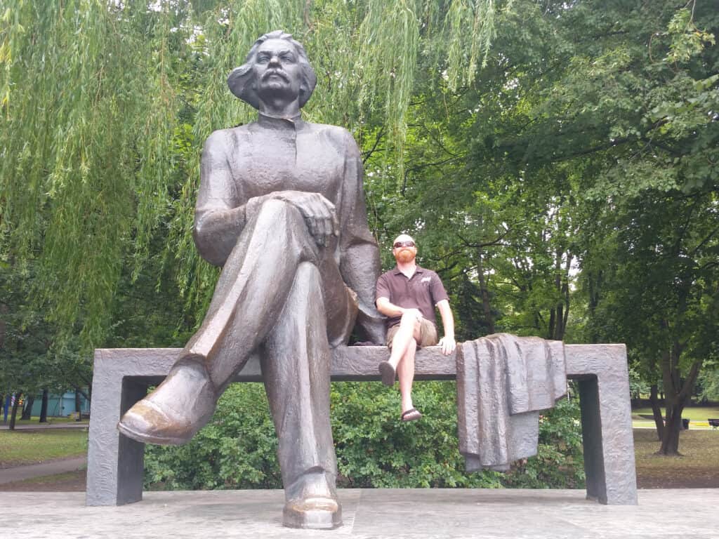 Belarus - giant statues keep watch over Minsk